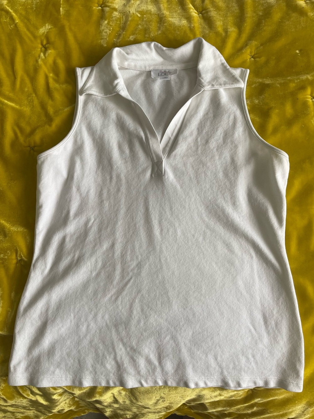 LOFT White Sleeveless Polo V-Neck Tank Size M